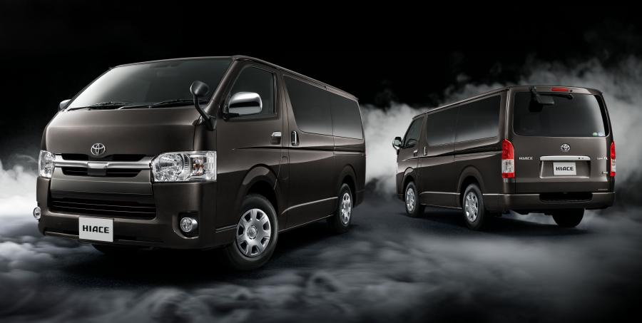  Toyota HiAce Combi 50th Anniversary Limited 2018 года  (JP) (фото 1 из 3)